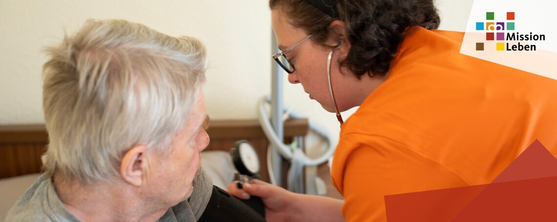 Pflegehilfskraft ambulanter Dienst (m/w/d), 1. Bild